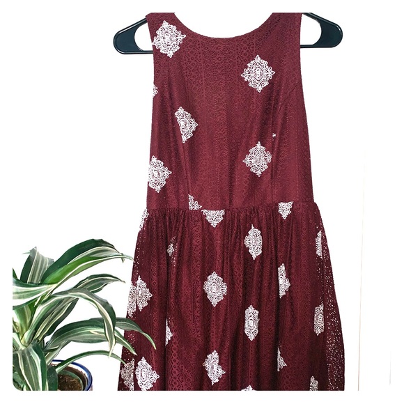 Altar'd State Dresses & Skirts - Maroon and white mini dress Altar'd State Dresses & Skirts - Maroon and white mini dress